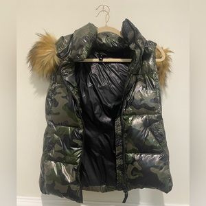 Camo Puffer Vest- Removable Hood